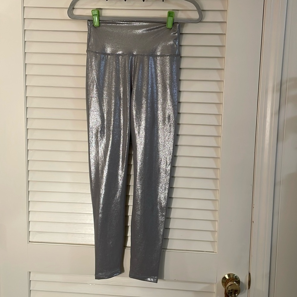 AllFenix Liquid Silver Metallic Leggings Size S